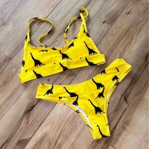 🍍Women’s Small Dinosaur Swimsuit Bikini Yellow and Black Dino Swim New 3/$15